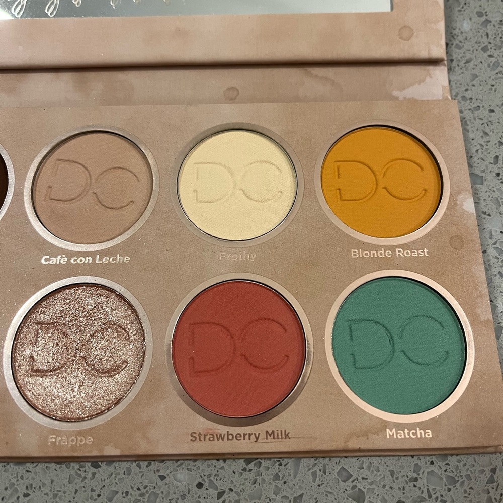 Dominique cosmetics latte 2 palette - Picture 4 of 6